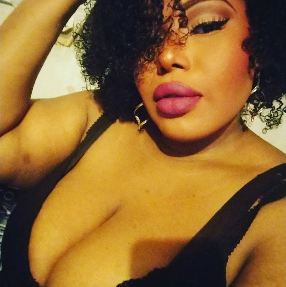 Meet your Posher, Toya